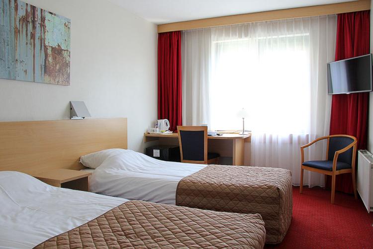 Bastion Hotel Dusseldorf Neuss - Zimmer