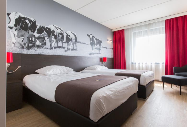 Bastion Hotel Almere - Deluxe kamer.jpg